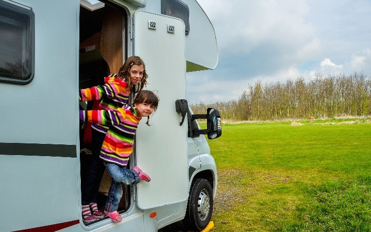 Enjoy Autumn on the Road with 5 Easy RV Tips